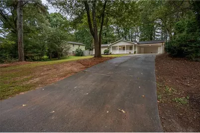 173 Jousters Lane, Lawrenceville, GA 30044 - Photo 5