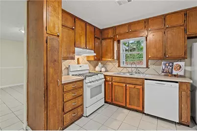 173 Jousters Lane, Lawrenceville, GA 30044 - Photo 15