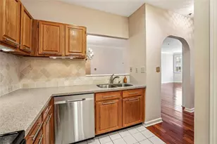 2499 Peachtree Road NE, Atlanta, GA 30305 - Photo 7