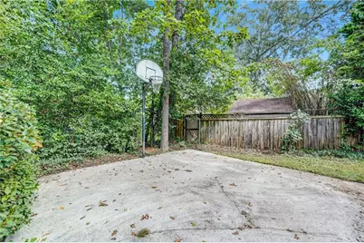 2064 Edinburgh Terrace NE, Atlanta, GA 30307 - Photo 35