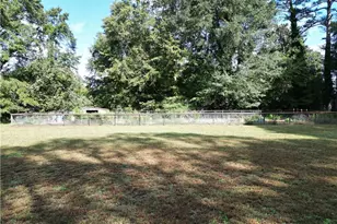 2064 Edinburgh Terrace NE, Atlanta, GA 30307 - Photo 43