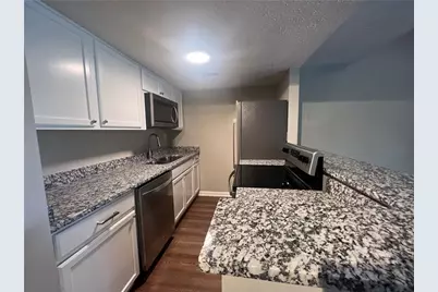 1001 Park Hill Drive #B7, Gainesville, GA 30501 - Photo 5