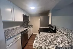 1001 Park Hill Dr, Gainesville, GA 30501 - Photo 5