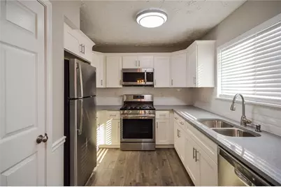 3240 Trotters Walk Circle, Snellville, GA 30078 - Photo 5