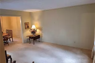 564 Deer Run SW, Lilburn, GA 30047 - Photo 19