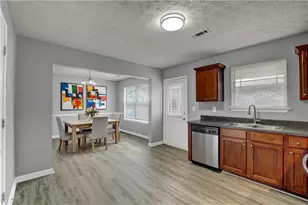 4390 Rock Valley Dr, Forest Park, GA 30297 - Photo 5