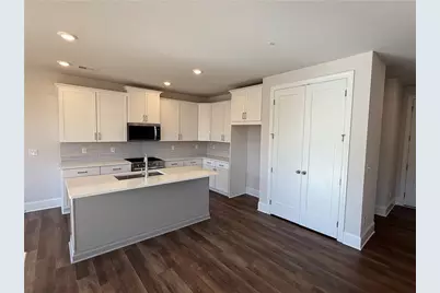 927 Crestmanor Drive, Marietta, GA 30008 - Photo 3