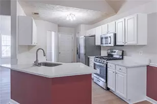3375 Pierce Arrow Cir, Suwanee, GA 30024 - Photo 9