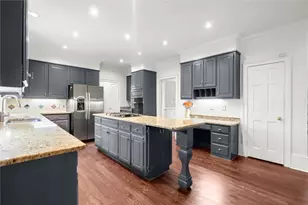 9445 Mistwater Close, Roswell, GA 30076 - Photo 11