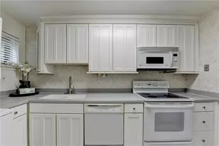 2271 Pernoshal Ct, Dunwoody, GA 30338 - Photo 13