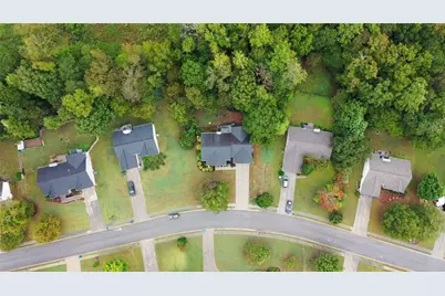 1127 Bradford Park Drive, Auburn, GA 30011 - Photo 11