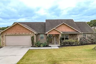 210 Madison Dr SW, Calhoun, GA 30701 - Photo 1