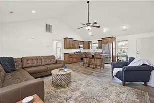 210 Madison Dr SW, Calhoun, GA 30701 - Photo 9