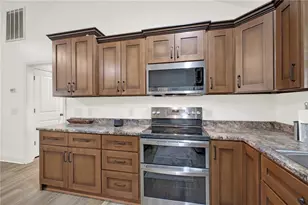 210 Madison Dr SW, Calhoun, GA 30701 - Photo 15