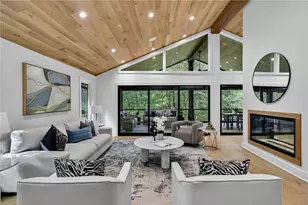 585 Amberidge Trail, Atlanta, GA 30328 - Photo 9