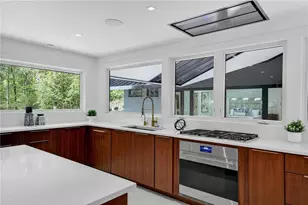 585 Amberidge Trail, Atlanta, GA 30328 - Photo 37