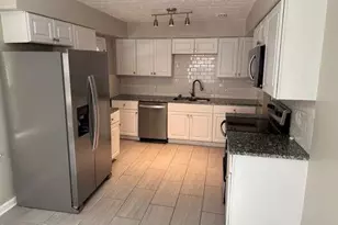 1307 SW Lorenzo Dr Dr SW, Atlanta, GA 30310 - Photo 5