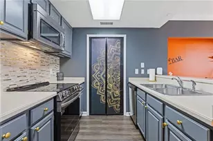 3481 Lakeside Dr NE, Atlanta, GA 30326 - Photo 9