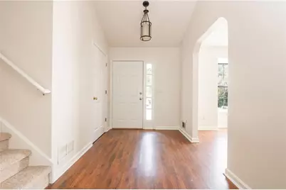 706 Rose Creek Bluff, Woodstock, GA 30189 - Photo 5