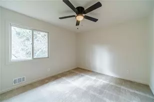 522 Foxmoor Dr SW, Lilburn, GA 30047 - Photo 25