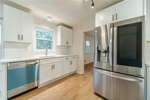 522 Foxmoor Dr SW, Lilburn, GA 30047 - Photo 9