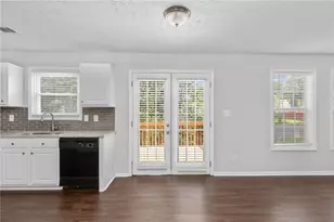 1616 Amhearst Oaks Ct, Lawrenceville, GA 30043 - Photo 9