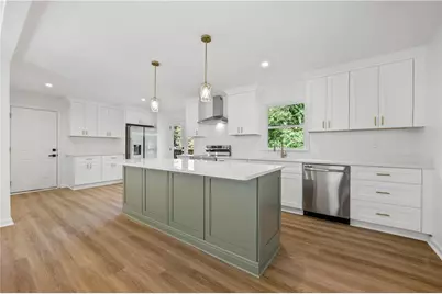 5200 Golfcrest Circle, Stone Mountain, GA 30088 - Photo 5