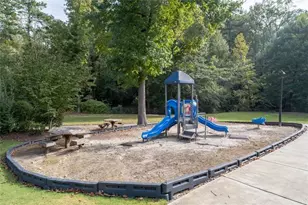 1152 Byrnwyck Rd NE, Brookhaven, GA 30319 - Photo 51