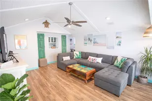111 2nd Ave, Tybee Island, GA 31328 - Photo 5