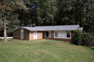 581 Autumn Ln, Marietta, GA 30068 - Photo 1