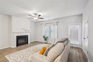 11692 Mendenhall Ct, Hampton, GA 30228 - Photo 9