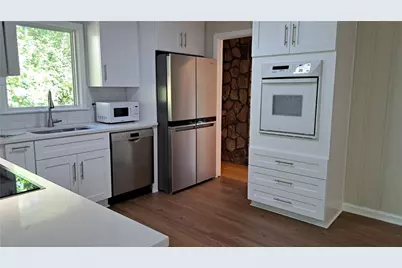 1176 Converse Drive NE, Atlanta, GA 30324 - Photo 9