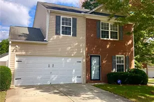 423 Royal Oak Dr, Acworth, GA 30102 - Photo 1