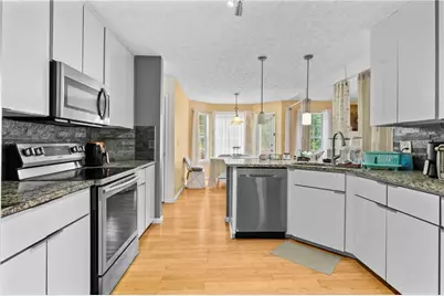 1305 Bramlett Forest Trl, Lawrenceville, GA 30045 - Photo 7