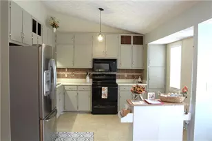 2063 Blackberry Ln, Auburn, GA 30011 - Photo 3