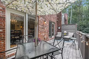 250 The South Chace, Atlanta, GA 30328 - Photo 11