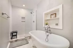 250 The South Chace, Atlanta, GA 30328 - Photo 15