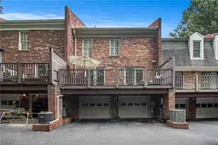 250 The South Chace, Atlanta, GA 30328 - Photo 23