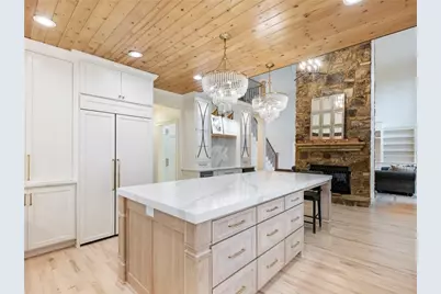 2445 Retreat Point Parkway, Hoschton, GA 30548 - Photo 23