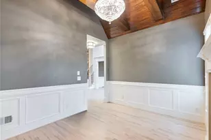 2445 Retreat Point Pkwy, Hoschton, GA 30548 - Photo 9