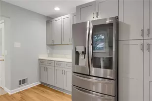 68 Christine Dr, Marietta, GA 30066 - Photo 9