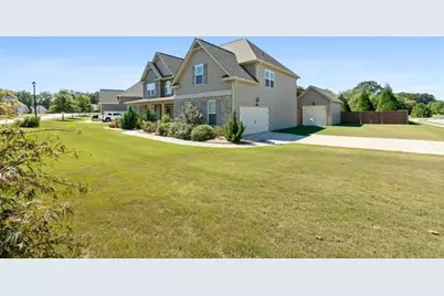 102 Morgan Farm Drive, Senoia, GA 30276 - Photo 3