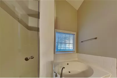 3960 Brushy Wood Drive, Loganville, GA 30052 - Photo 9