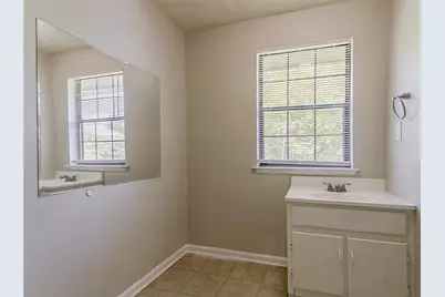 1074 Cherokee Heights, Stone Mountain, GA 30083 - Photo 29