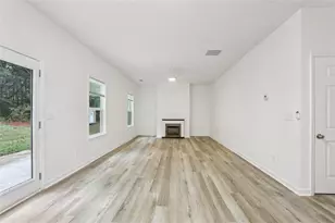 7884 Winkman Dr, Fairburn, GA 30213 - Photo 9