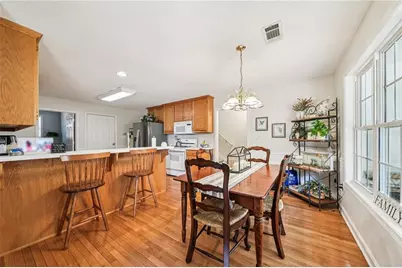 711 Forestglen Drive, McDonough, GA 30252 - Photo 7