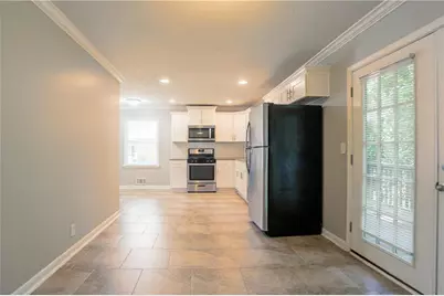 802 San Miguel Drive, Stone Mountain, GA 30083 - Photo 17