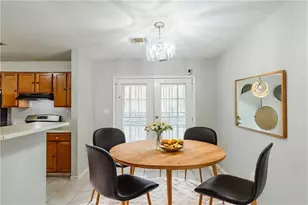 870 Chapman Cir, Stone Mountain, GA 30088 - Photo 3