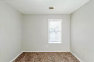 870 Chapman Cir, Stone Mountain, GA 30088 - Photo 15