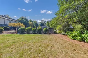 45 Forrest Pl, Atlanta, GA 30328 - Photo 39